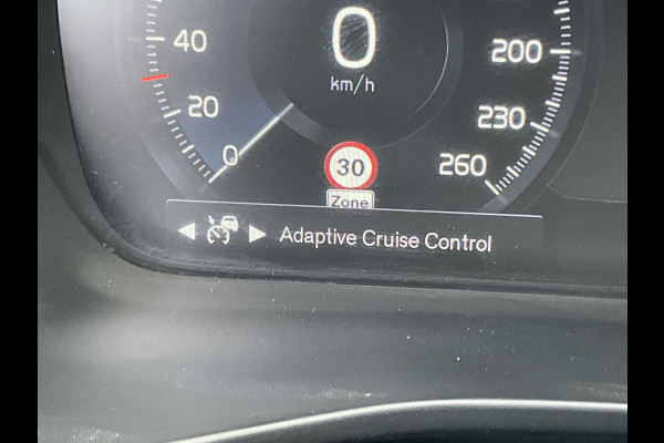 Volvo XC40 1.5 T5 262pk Recharge Inscription Carplay 360° Pano.dak Trekhaak