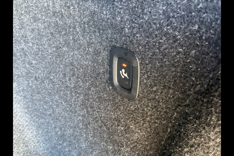 Volvo XC40 1.5 T5 262pk Recharge Inscription Carplay 360° Pano.dak Trekhaak
