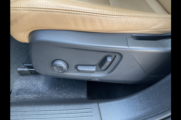 Volvo XC40 1.5 T5 262pk Recharge Inscription Carplay 360° Pano.dak Trekhaak
