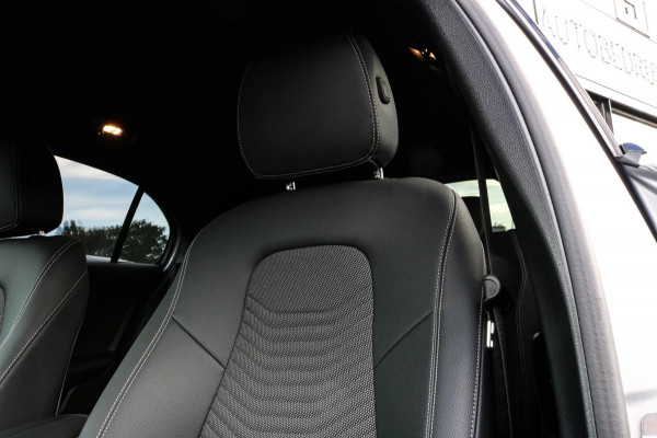 Mercedes-Benz A-Klasse 180 Luxury Line - MULTIBEAM LED - CAMERA - ACC - A180