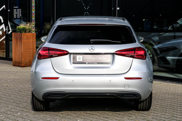Mercedes-Benz A-Klasse 180 Luxury Line - MULTIBEAM LED - CAMERA - ACC - A180