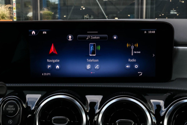 Mercedes-Benz A-Klasse 180 Luxury Line - MULTIBEAM LED - CAMERA - ACC - A180