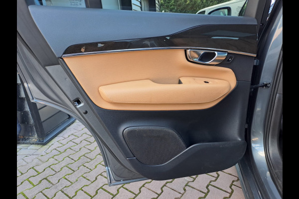 Volvo XC90 2.0 T6 AWD Momentum  | Pano | Leder | Elektr. Trekhaak | 7 Zitplaatsen | 1e eigenaar | Memory |