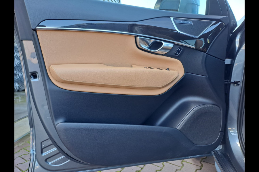 Volvo XC90 2.0 T6 AWD Momentum  | Pano | Leder | Elektr. Trekhaak | 7 Zitplaatsen | 1e eigenaar | Memory |