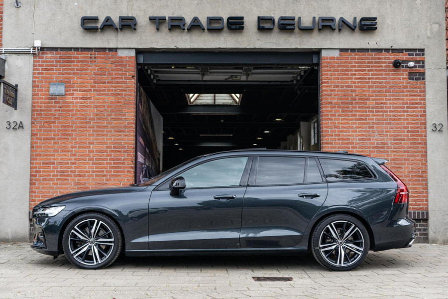 Volvo V60 2.0 T4 R-Design Pano / H&K / Memory