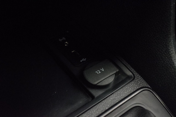 Volkswagen Caddy 2.0 TDI L1H1 BMT DSG ORG NL [ Carplay Vaste Wand ALUCA Nieuwe DB-Riem Parkeersensoren Cruise Control ]