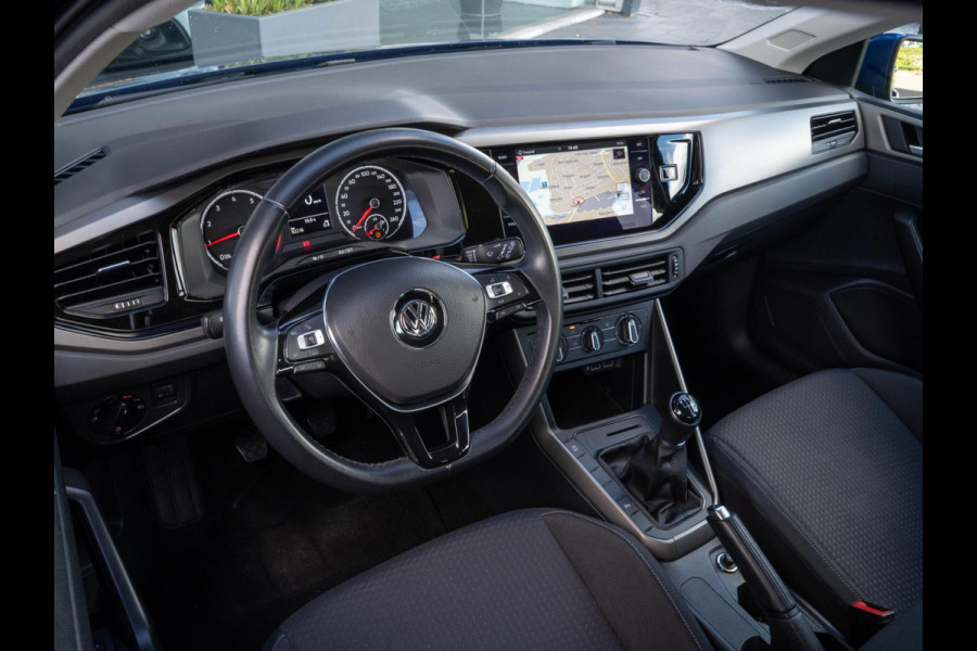 Volkswagen Polo 1.0 TSI Comfortline / Adaptive cuise / Navi / Park assist