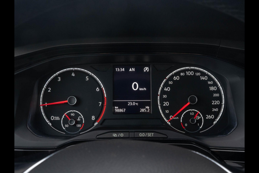 Volkswagen Polo 1.0 TSI Comfortline / Adaptive cuise / Navi / Park assist