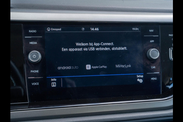 Volkswagen Polo 1.0 TSI Comfortline / Adaptive cuise / Navi / Park assist