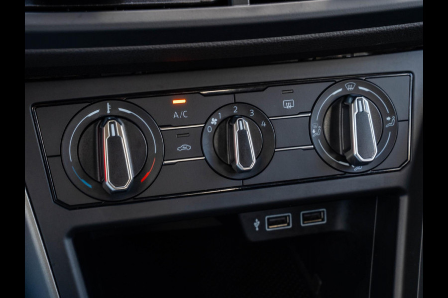 Volkswagen Polo 1.0 TSI Comfortline / Adaptive cuise / Navi / Park assist