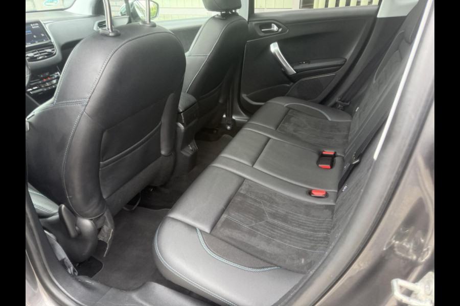 Peugeot 2008 1.2 110pk Aut. CrossWay Clima|Cruise|Navi|Panorama