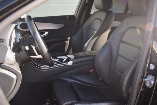 Mercedes-Benz C-Klasse 180 Business Solution AMG + Rijassistentiepakket/Digitaal instrumentenpaneel/APPLE CARPLAY