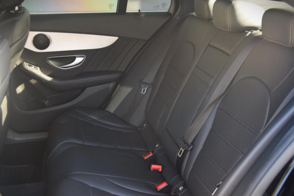 Mercedes-Benz C-Klasse 180 Business Solution AMG + Rijassistentiepakket/Digitaal instrumentenpaneel/APPLE CARPLAY