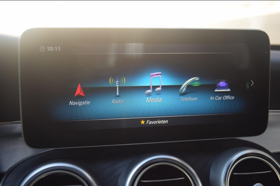 Mercedes-Benz C-Klasse 180 Business Solution AMG + Rijassistentiepakket/Digitaal instrumentenpaneel/APPLE CARPLAY