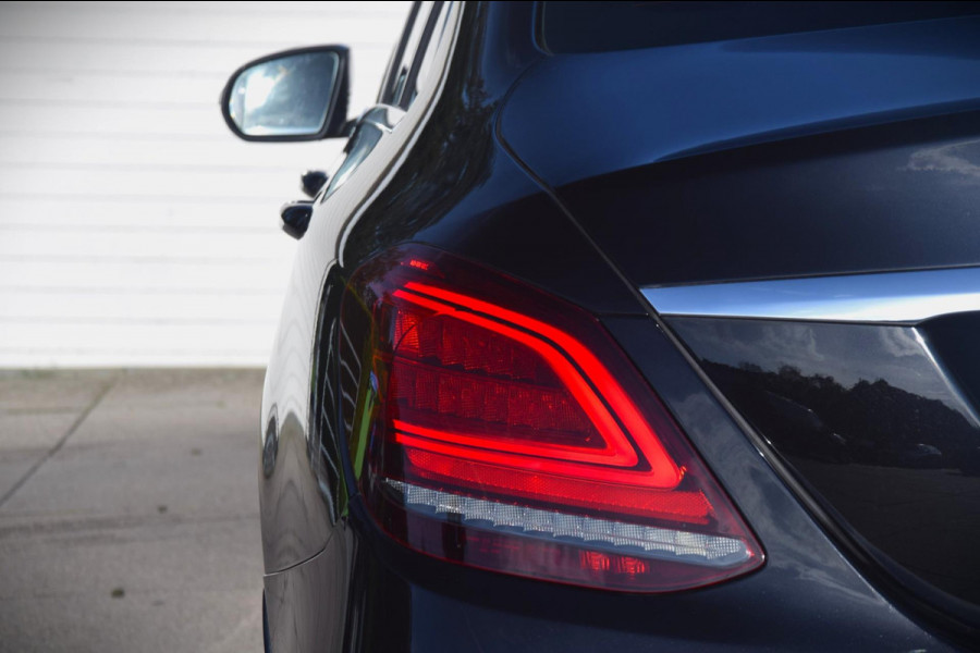 Mercedes-Benz C-Klasse 180 Business Solution AMG + Rijassistentiepakket/Digitaal instrumentenpaneel/APPLE CARPLAY
