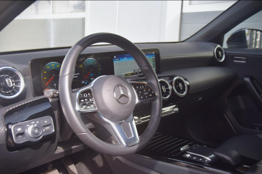 Mercedes-Benz A-Klasse 250 e Business Line