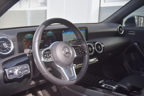 Mercedes-Benz A-Klasse 250 e Business Line