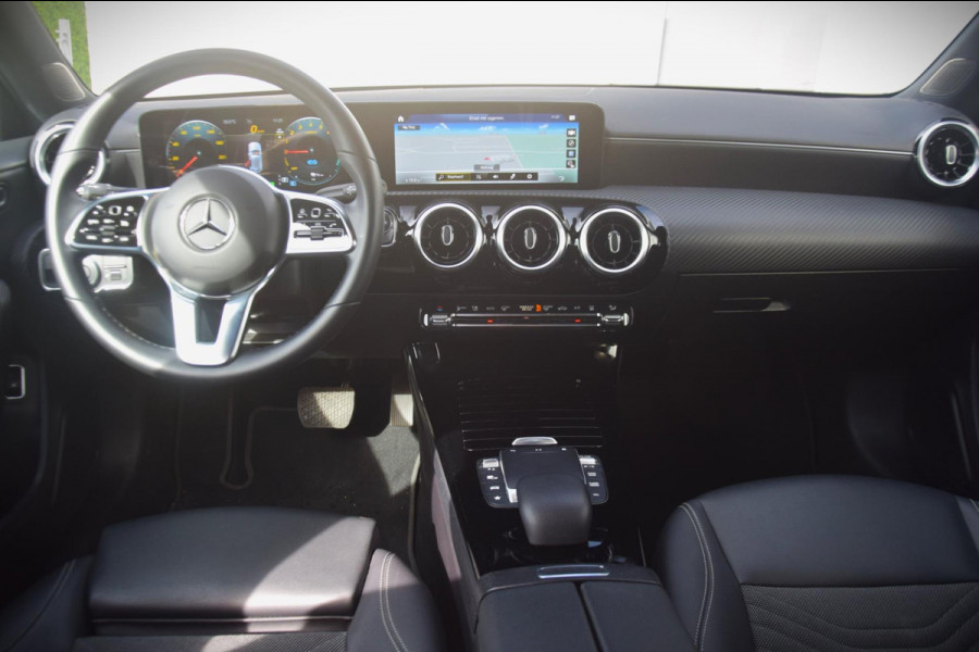Mercedes-Benz A-Klasse 250 e Business Line