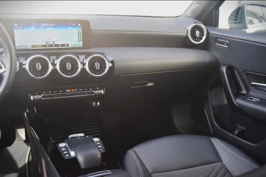 Mercedes-Benz A-Klasse 250 e Business Line