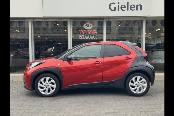 Toyota Aygo X 1.0 VVT-i Pulse Plus Bi-Tone | Keyless, Stoelverwarming, Apple CarPlay/Android Auto, Privacy glass