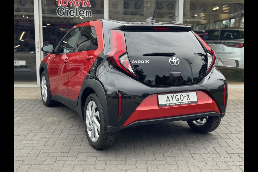 Toyota Aygo X 1.0 VVT-i Pulse Plus Bi-Tone | Keyless, Stoelverwarming, Apple CarPlay/Android Auto, Privacy glass