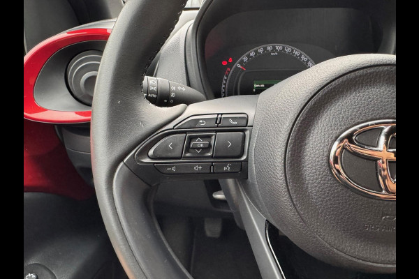 Toyota Aygo X 1.0 VVT-i Pulse Plus Bi-Tone | Keyless, Stoelverwarming, Apple CarPlay/Android Auto, Privacy glass