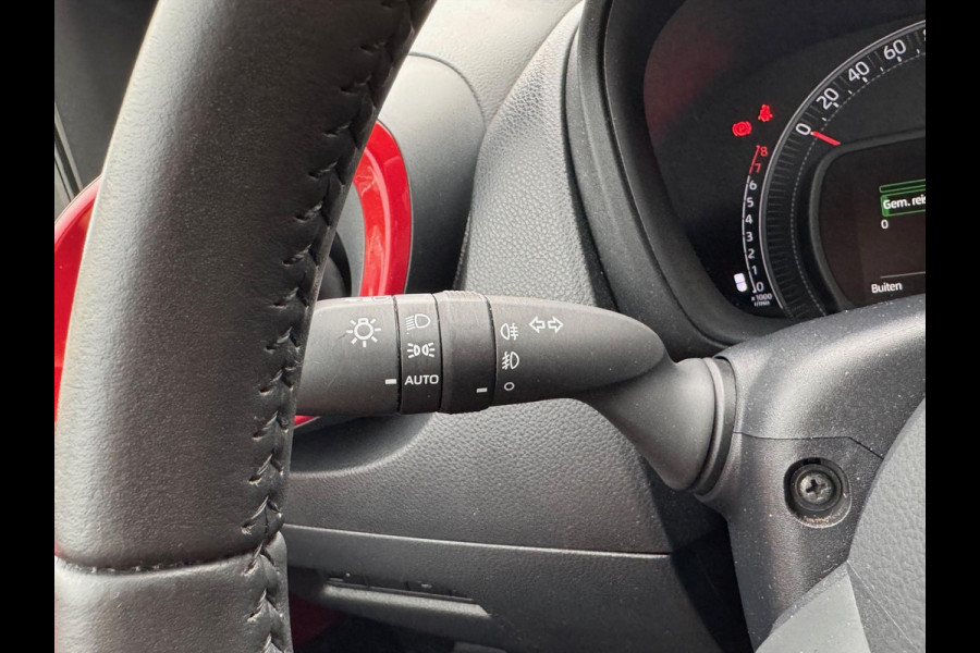 Toyota Aygo X 1.0 VVT-i Pulse Plus Bi-Tone | Keyless, Stoelverwarming, Apple CarPlay/Android Auto, Privacy glass