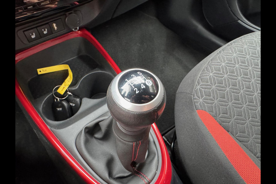 Toyota Aygo X 1.0 VVT-i Pulse Plus Bi-Tone | Keyless, Stoelverwarming, Apple CarPlay/Android Auto, Privacy glass