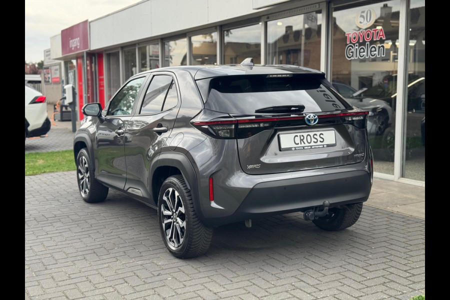 Toyota Yaris Cross 1.5 Hybrid Dynamic Plus | Trekhaak, Dodehoekherkenning, Parkeersensoren, Stoelverwarming, Smart connect, 17 inch, Keyless, LED