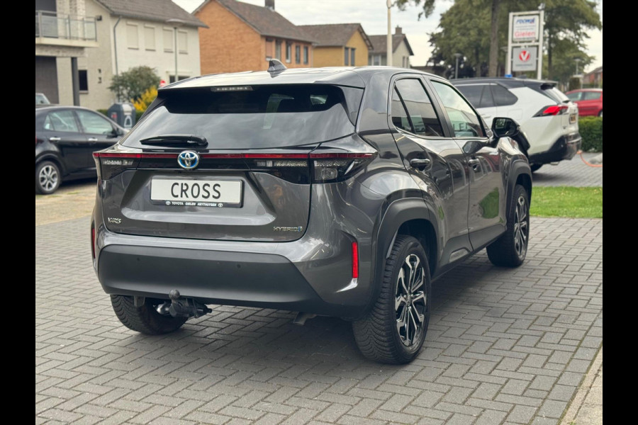Toyota Yaris Cross 1.5 Hybrid Dynamic Plus | Trekhaak, Dodehoekherkenning, Parkeersensoren, Stoelverwarming, Smart connect, 17 inch, Keyless, LED
