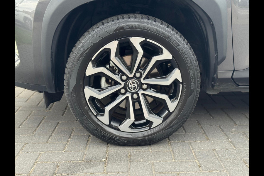 Toyota Yaris Cross 1.5 Hybrid Dynamic Plus | Trekhaak, Dodehoekherkenning, Parkeersensoren, Stoelverwarming, Smart connect, 17 inch, Keyless, LED