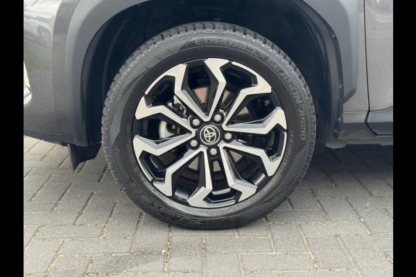 Toyota Yaris Cross 1.5 Hybrid Dynamic Plus | Trekhaak, Dodehoekherkenning, Parkeersensoren, Stoelverwarming, Smart connect, 17 inch, Keyless, LED