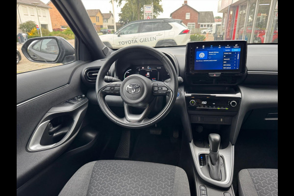 Toyota Yaris Cross 1.5 Hybrid Dynamic Plus | Trekhaak, Dodehoekherkenning, Parkeersensoren, Stoelverwarming, Smart connect, 17 inch, Keyless, LED