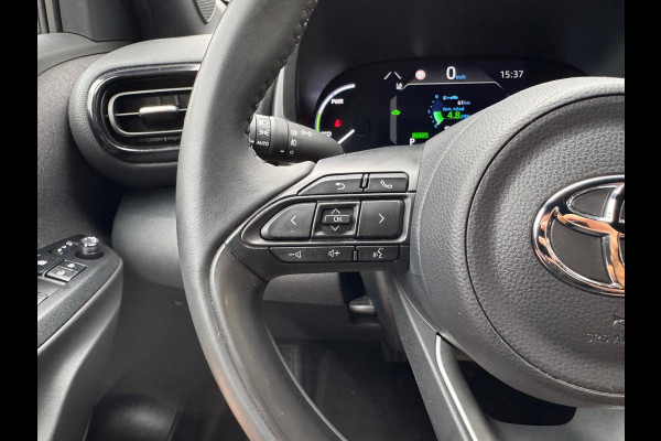 Toyota Yaris Cross 1.5 Hybrid Dynamic Plus | Trekhaak, Dodehoekherkenning, Parkeersensoren, Stoelverwarming, Smart connect, 17 inch, Keyless, LED