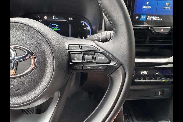 Toyota Yaris Cross 1.5 Hybrid Dynamic Plus | Trekhaak, Dodehoekherkenning, Parkeersensoren, Stoelverwarming, Smart connect, 17 inch, Keyless, LED
