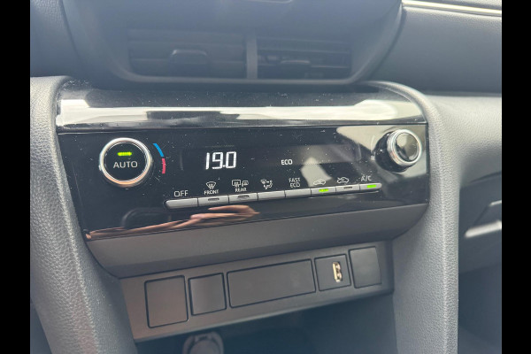 Toyota Yaris Cross 1.5 Hybrid Dynamic Plus | Trekhaak, Dodehoekherkenning, Parkeersensoren, Stoelverwarming, Smart connect, 17 inch, Keyless, LED