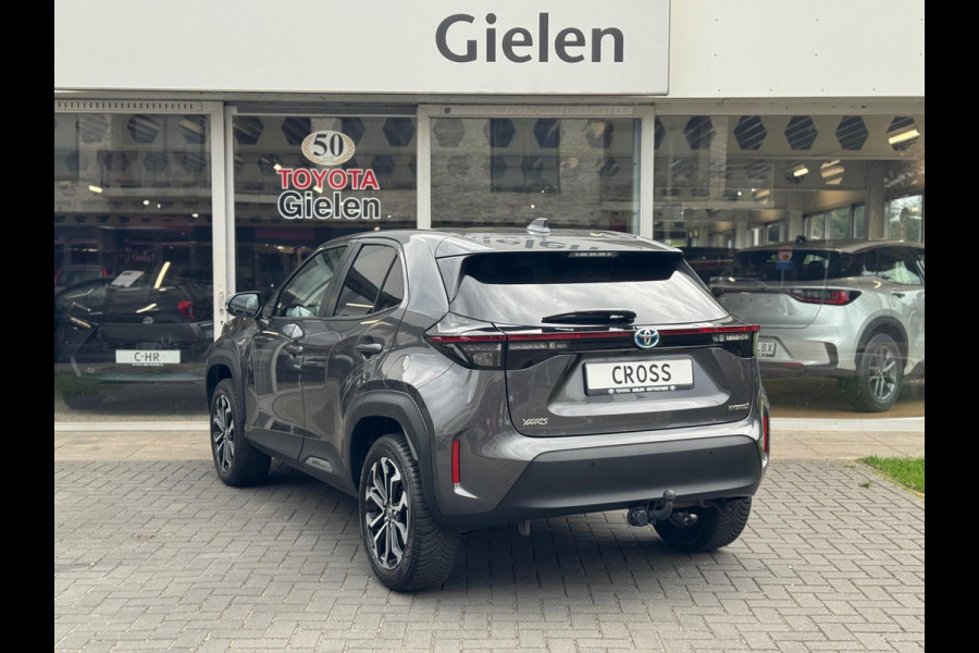 Toyota Yaris Cross 1.5 Hybrid Dynamic Plus | Trekhaak, Dodehoekherkenning, Parkeersensoren, Stoelverwarming, Smart connect, 17 inch, Keyless, LED