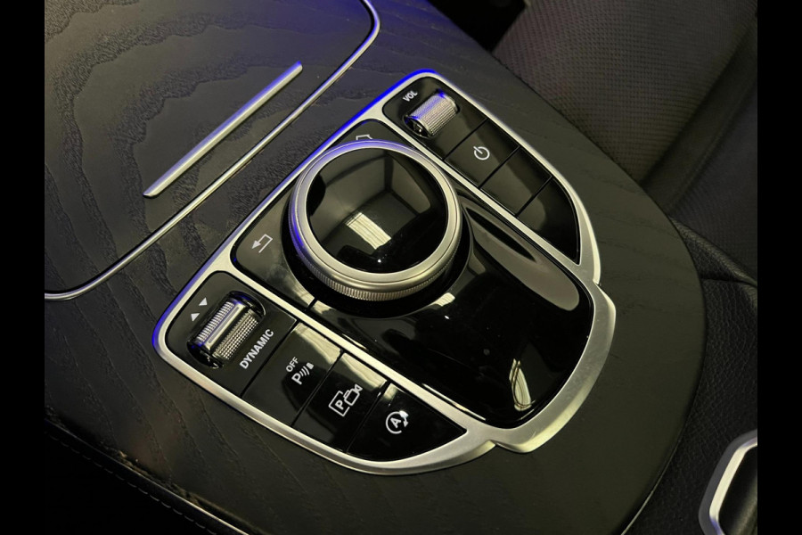 Mercedes-Benz E-Klasse 220d / 19" AMG / BTW / Schuifdak / Groot Navi