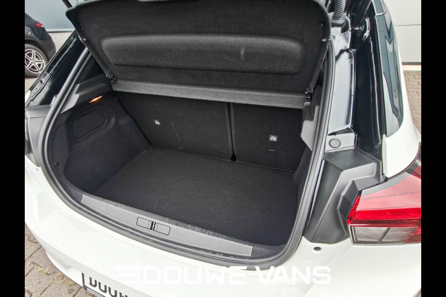 Opel Corsa Elegance Panorama Parkeersensoren Camera Airco Stoelverwarming Apple Carplay Ambiente Verl. (Bezichtiging op afspraak)