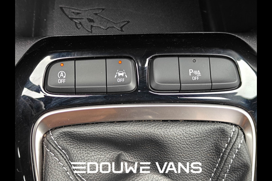 Opel Corsa Elegance Panorama Parkeersensoren Camera Airco Stoelverwarming Apple Carplay Ambiente Verl. (Bezichtiging op afspraak)