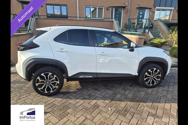 Toyota Yaris Cross 1.5 Hybrid 130 Teamplayer Winter+Safetypack