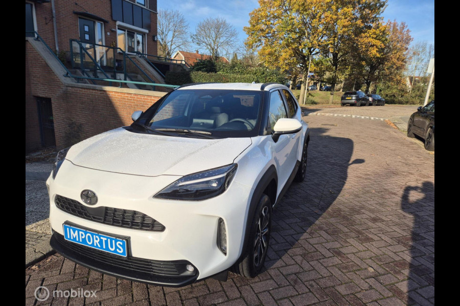 Toyota Yaris Cross 1.5 Hybrid 130 Teamplayer Winter+Safetypack