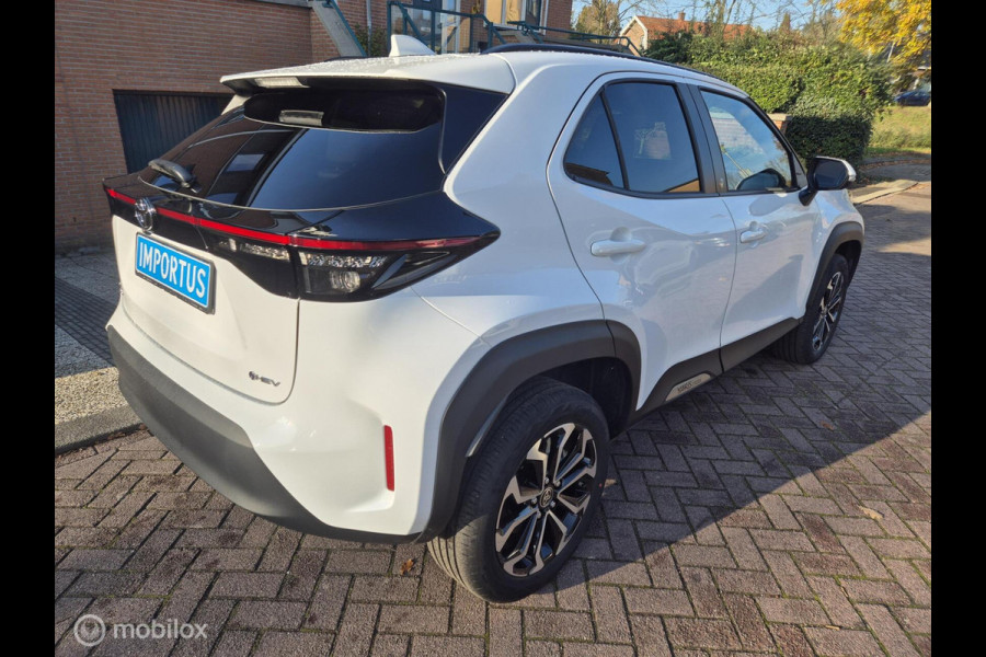 Toyota Yaris Cross 1.5 Hybrid 130 Teamplayer Winter+Safetypack