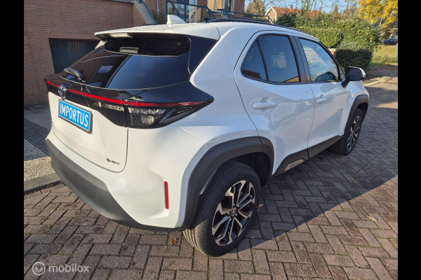 Toyota Yaris Cross 1.5 Hybrid 130 Teamplayer Winter+Safetypack
