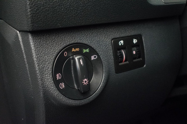 Volkswagen Caddy 2.0 TDI L1H1 BMT DSG ORG NL [ Carplay Vaste Wand ALUCA Nieuwe DB-Riem Parkeersensoren Cruise Control ]