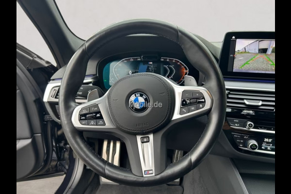 BMW 5 Serie Touring 530iA M-SPORT ** LASER, LEDER, NAVI+, PANORAMA, 20-INCH LMV, DRIV.ASS+ ** 1e eig - UNFALLFREI ** ** INFORMEER OOK NAAR ONZE AANTREKKELIJKE FINANCIAL-LEASE TARIEVEN **