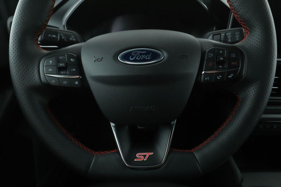 Ford Focus 2.3 EcoBoost ST-3 | 280pk Automaat |  Performance Pack | AGR-stoelen | Winter Pack | Adaptive cruise control | Head up Display | Camera