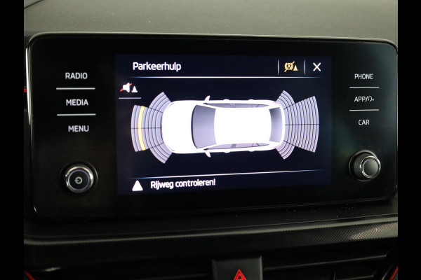 Škoda SCALA Sport Business 1.0 81 kW / 110 pk TSI Verlengde garantie | Navigatie via App | Parkeersensoren | LED koplampen | Apple Carplay/Android Auto |