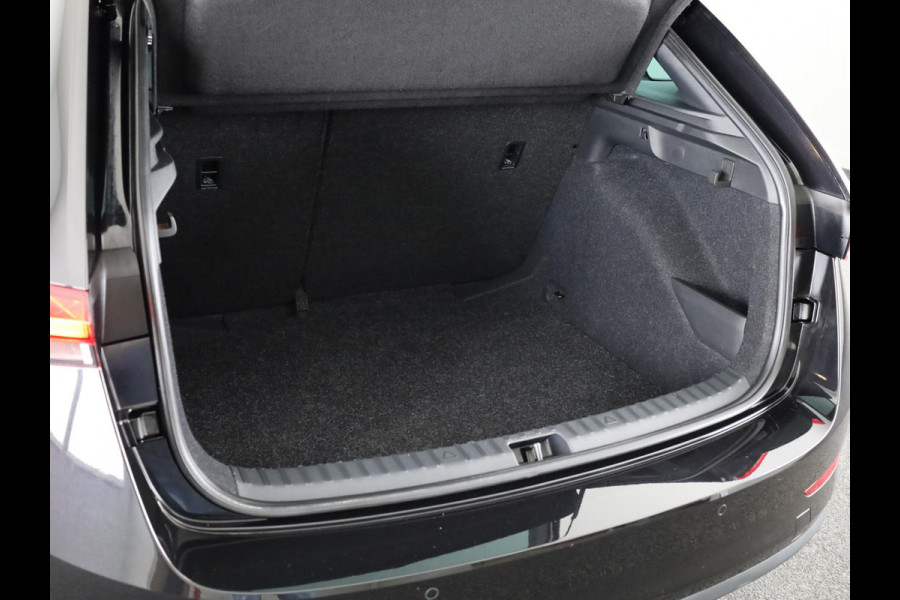 Škoda SCALA Sport Business 1.0 81 kW / 110 pk TSI Verlengde garantie | Navigatie via App | Parkeersensoren | LED koplampen | Apple Carplay/Android Auto |
