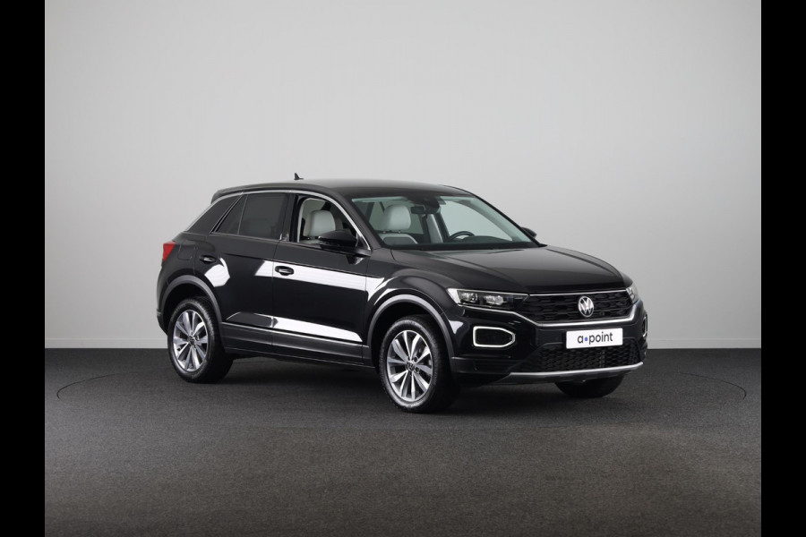 Volkswagen T-Roc 1.5 TSI Sport 150 PK DSG | Navigatie | Lederen bekleding | Parkeercamera | Keyless entry |